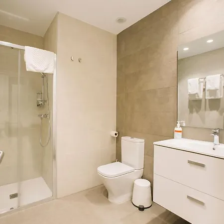 Gloria 3 Y 5 아파트 *